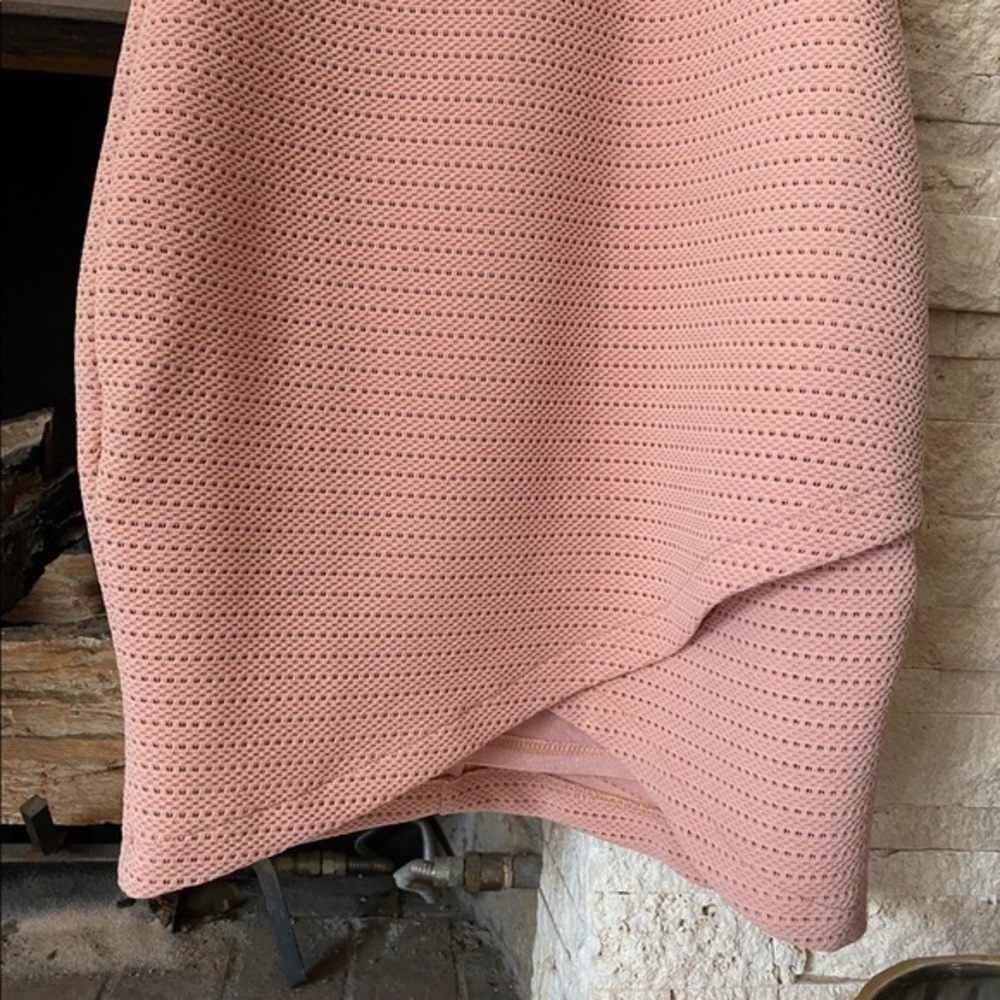 Blush bodycon Dress - Picture 3 of 6
